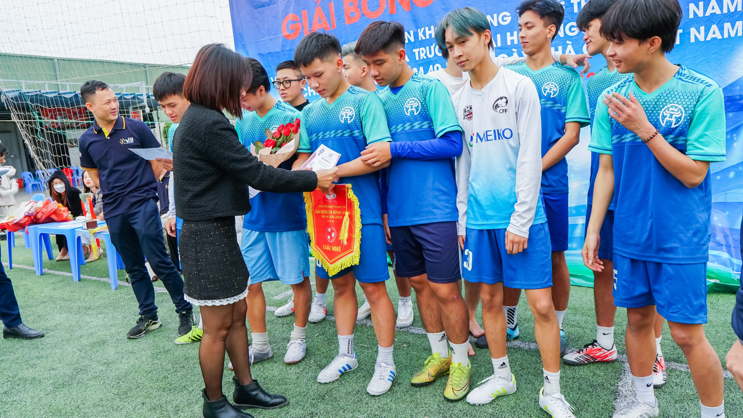 K22QTKD đạt giải nhì trong Giải bóng đá sinh viên Khoa CNTT m?rộng 2022